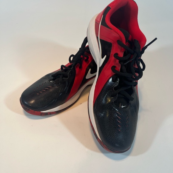 Nike Other - Nike Air 719924-004 Shoe Men's Size 10  Red & Black Mavin Basketball Low Leather